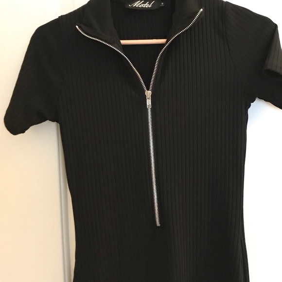 Motel UO Zip up black bodycon dress - Picture 2 of 3